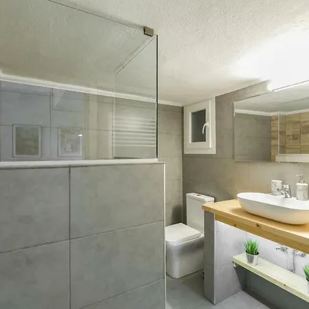 Apartment Style 'n' Comfort *